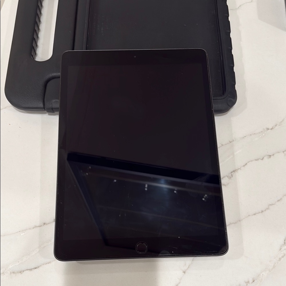 Apple Ipad 7th generation 32gb